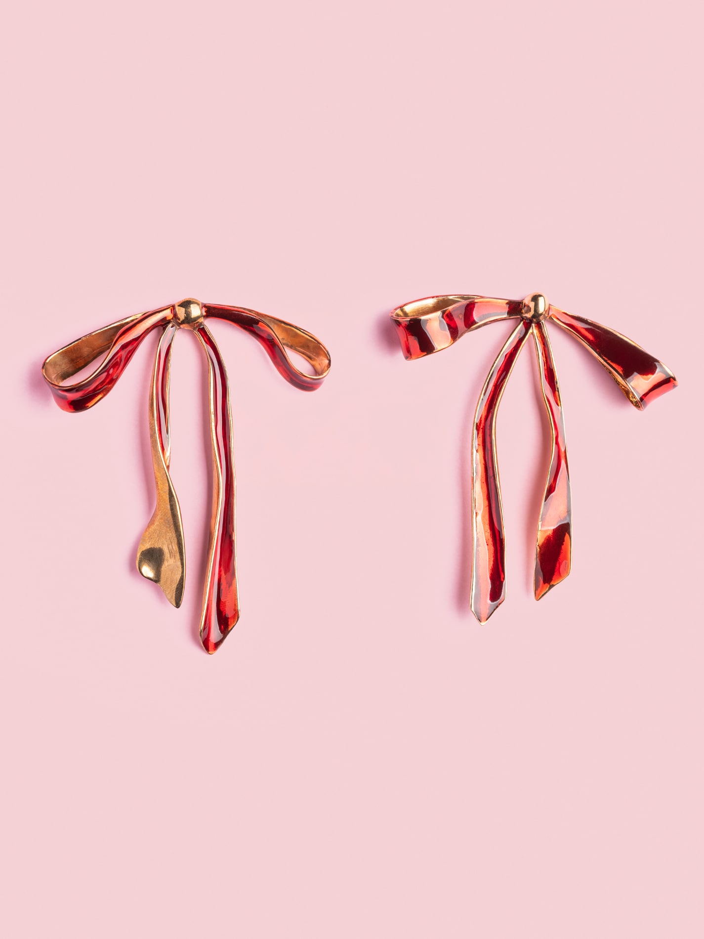 Fiocco Pin Earrings in Bronze and Cherry L