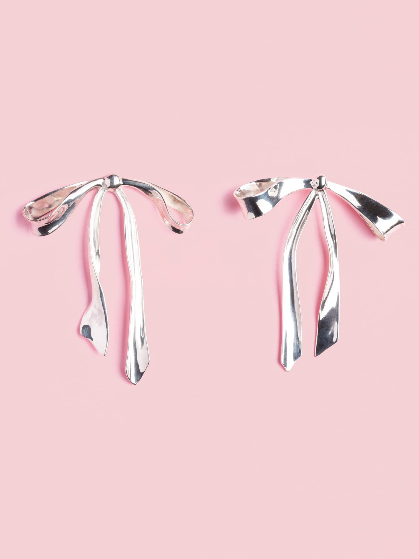 Fiocco Pin Earrings in Silver L